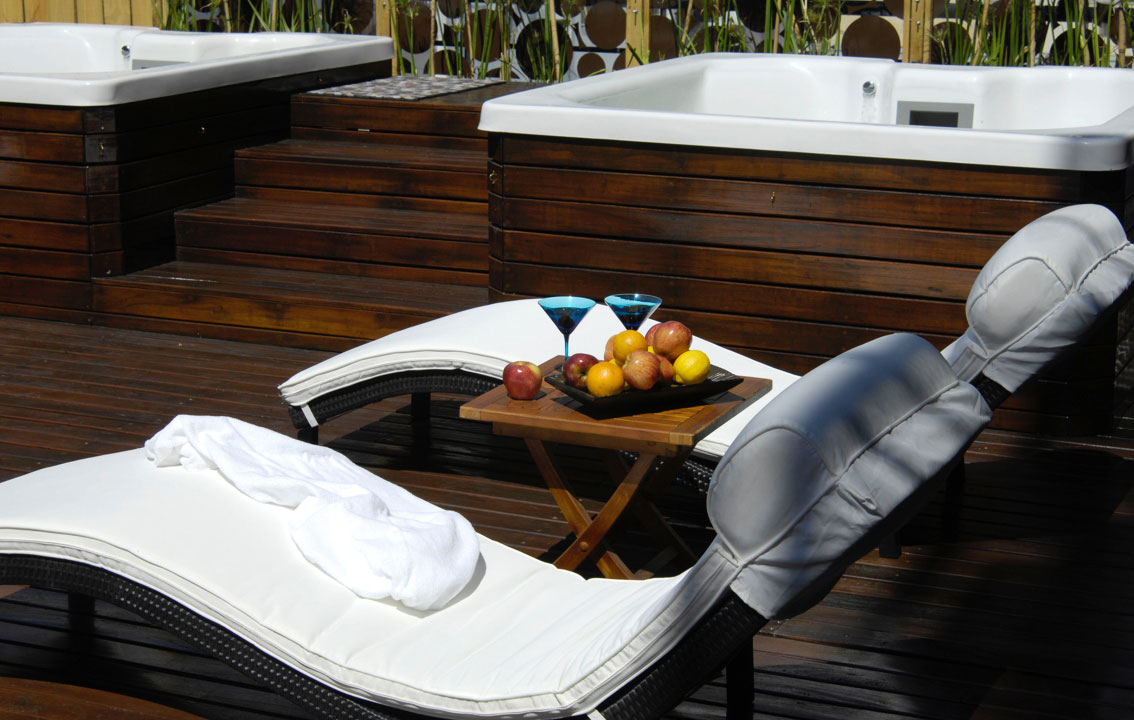 Services & Amenities